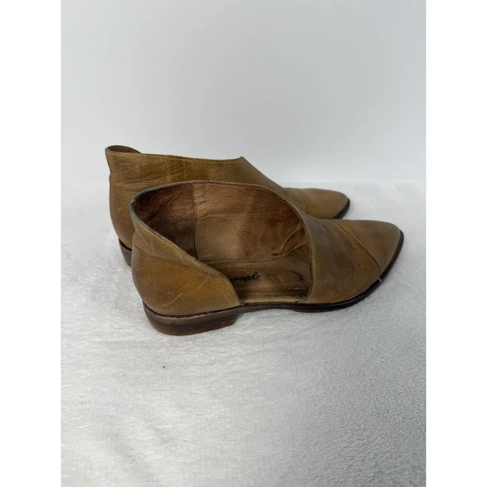 Free People Brown Leather Pointed Toe Mule Slip On Flats Women sz 37. (US 6.5)